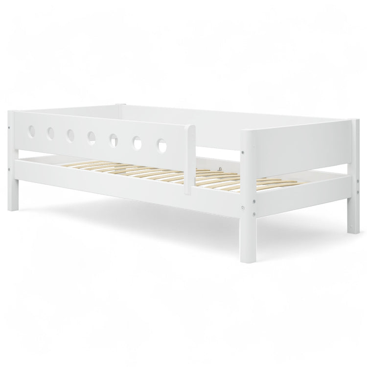 Daybed w/front safety rail 200x90cm F.Wht.+Rail F.Wht.