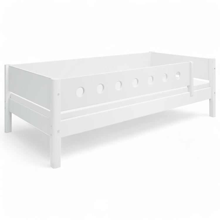 Daybed w/front safety rail 200x90cm F.Wht.+Rail F.Wht.
