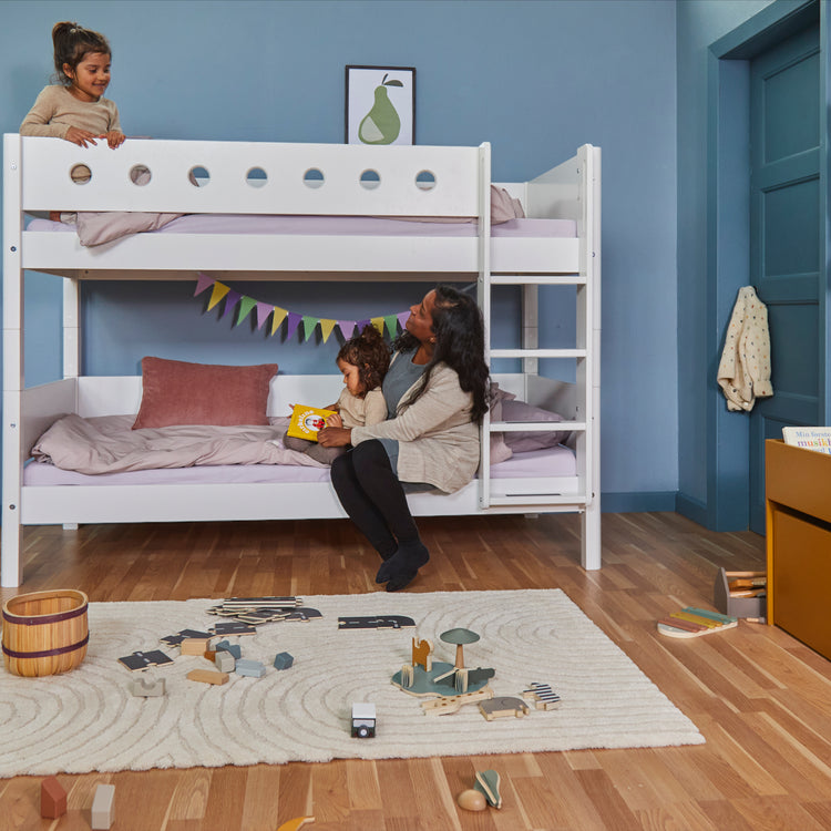 Bunk bed F.Wht. MDF 200x90  Legs F.Wht.  Safety rail F.Wht.