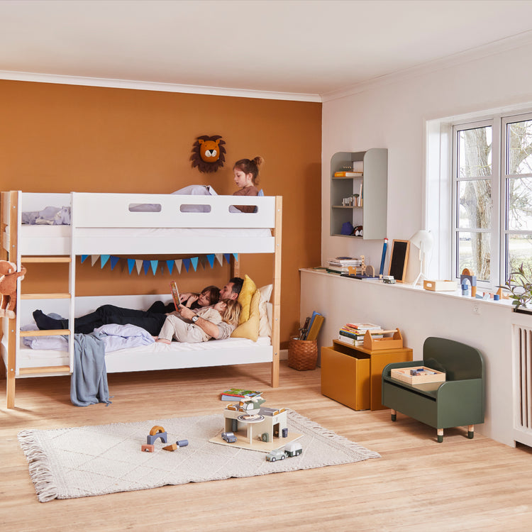 Bunk bed F.Wht. MDF 200x90  Legs Oak  Safety rail F.Wht.