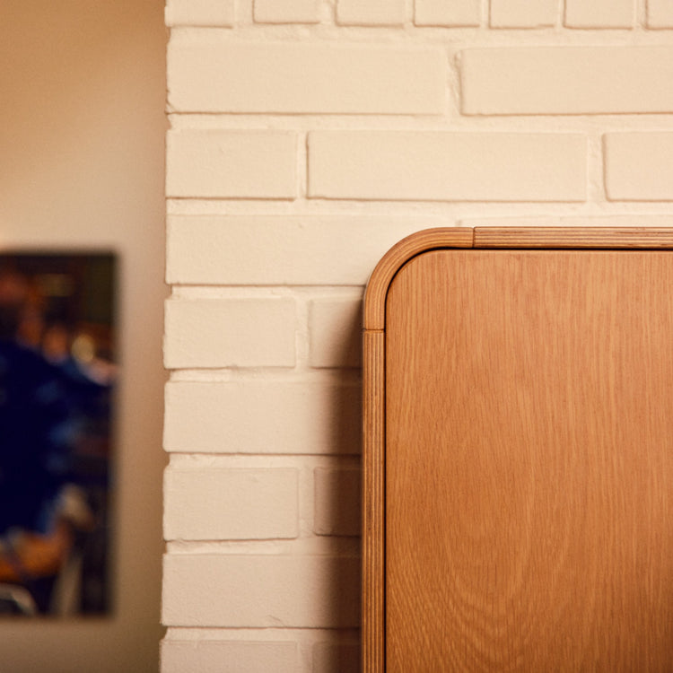 Wall hanging Chaging unit Oak Veneer Plywood