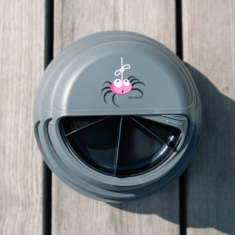 CARL OSCAR. MiniDISC™ Lunch box O12cm Spider - Grey
