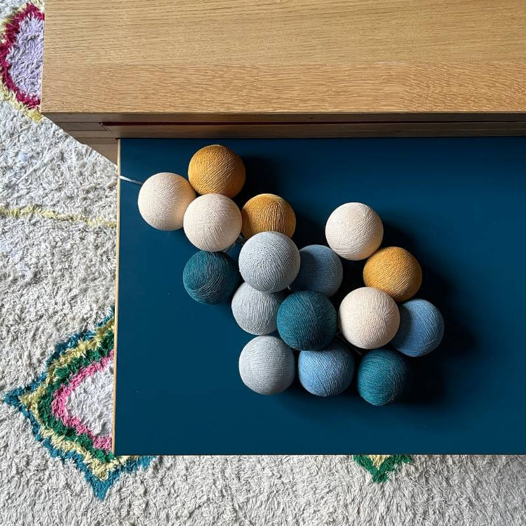 LA CASE DE COUSIN PAUL. String lights 16 balls Nuit Etoilee