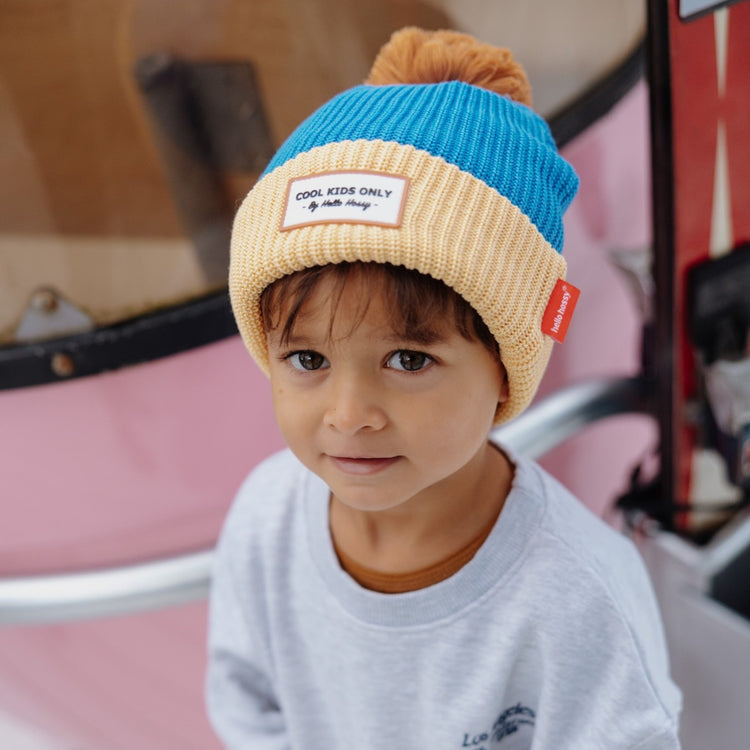 HELLO HOSSY. Color Block Kingfisher beanie