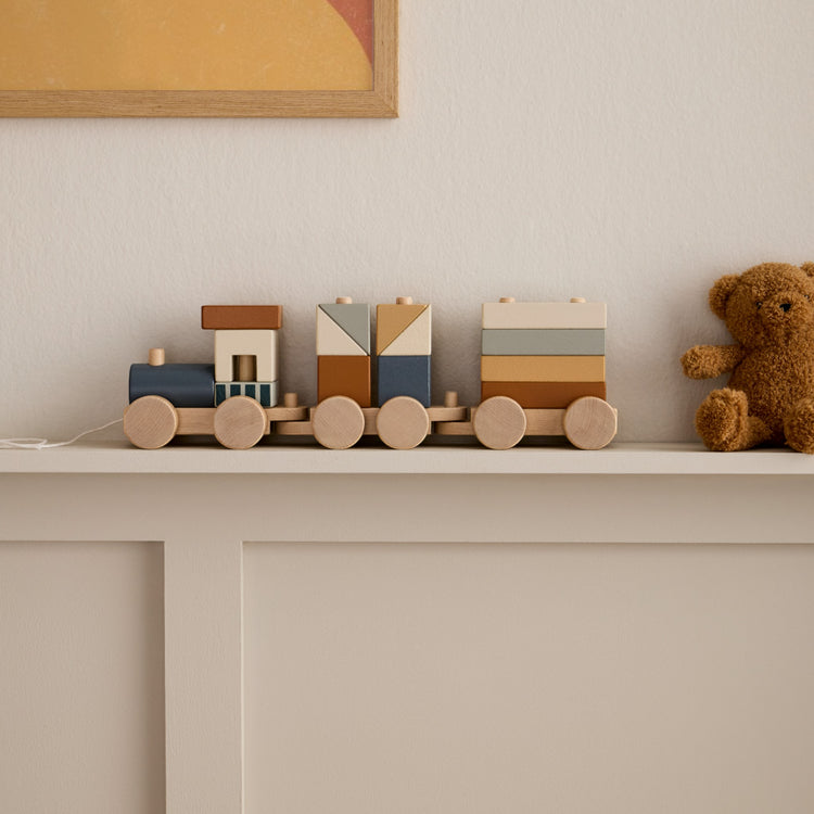 KIDS CONCEPT. Block train brown