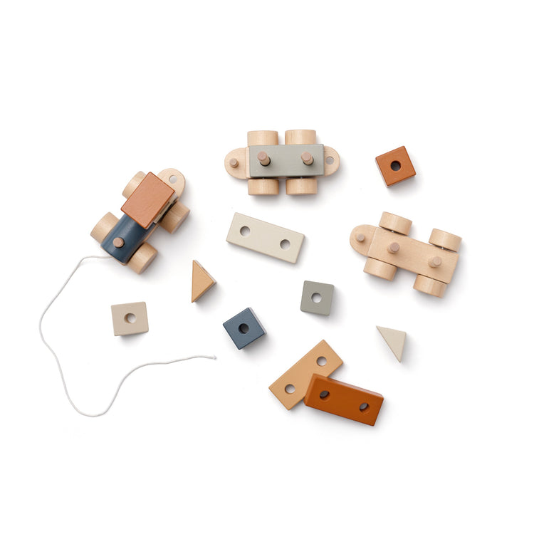 KIDS CONCEPT. Block train brown