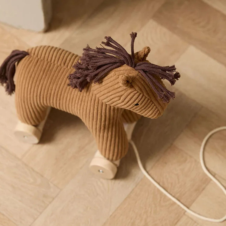 KIDS CONCEPT. Pull along horse Vera AIDEN