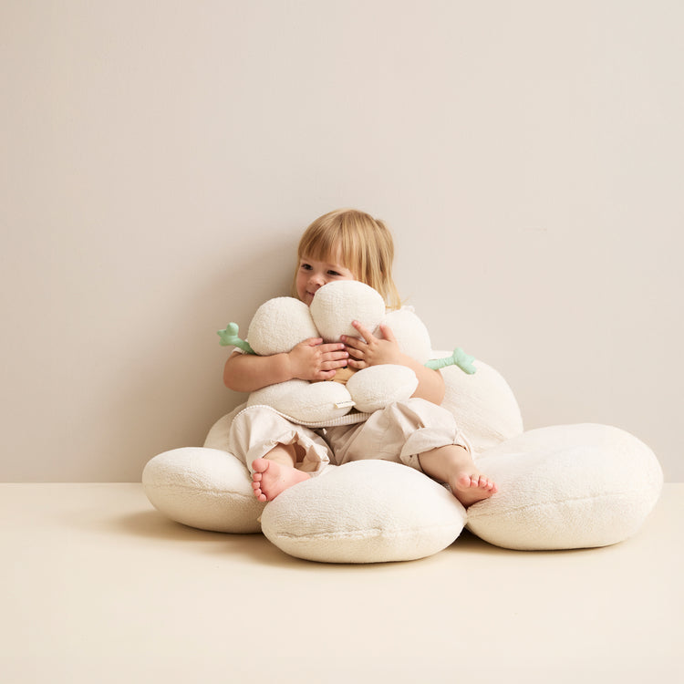 KIDS CONCEPT. Μαξιλάρι δαπέδου λουλούδι