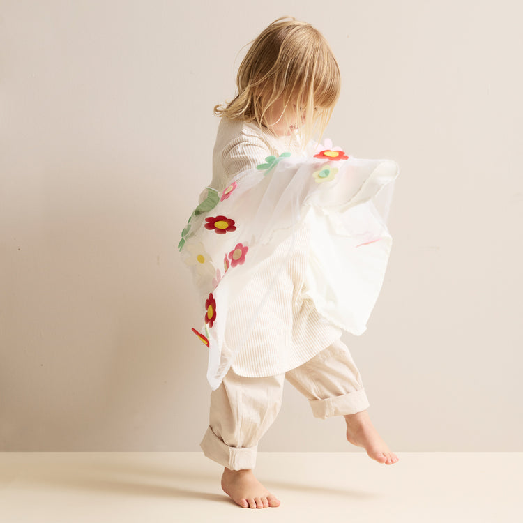 KIDS CONCEPT. Flower cape DRESS-UP