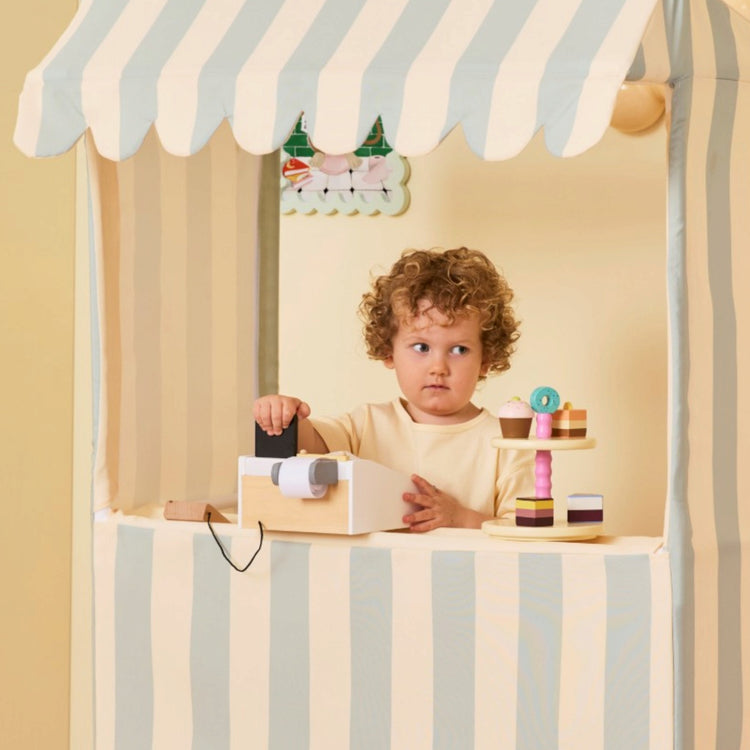 KIDS CONCEPT. Ξύλινος δίσκος με κεκάκια
