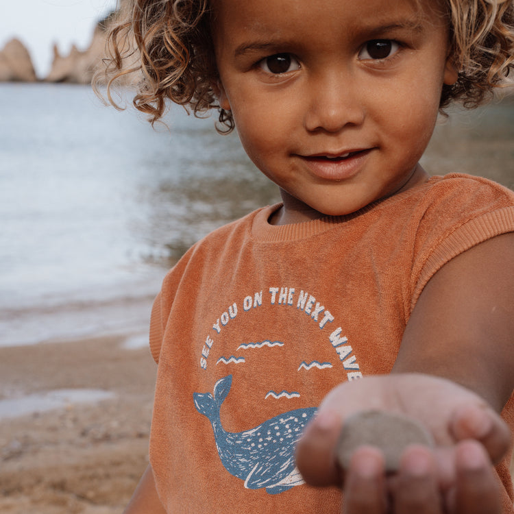 LITTLE DUTCH. Singlet and Shorts Ocean World Brown