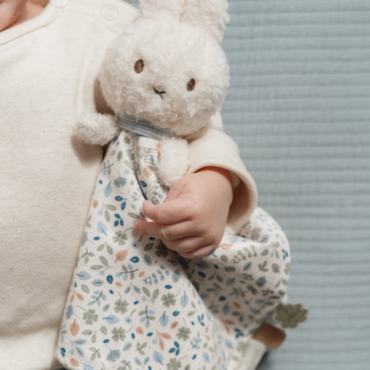 LITTLE DUTCH. Miffy Cuddle cloth - Lucky Leaves GRS