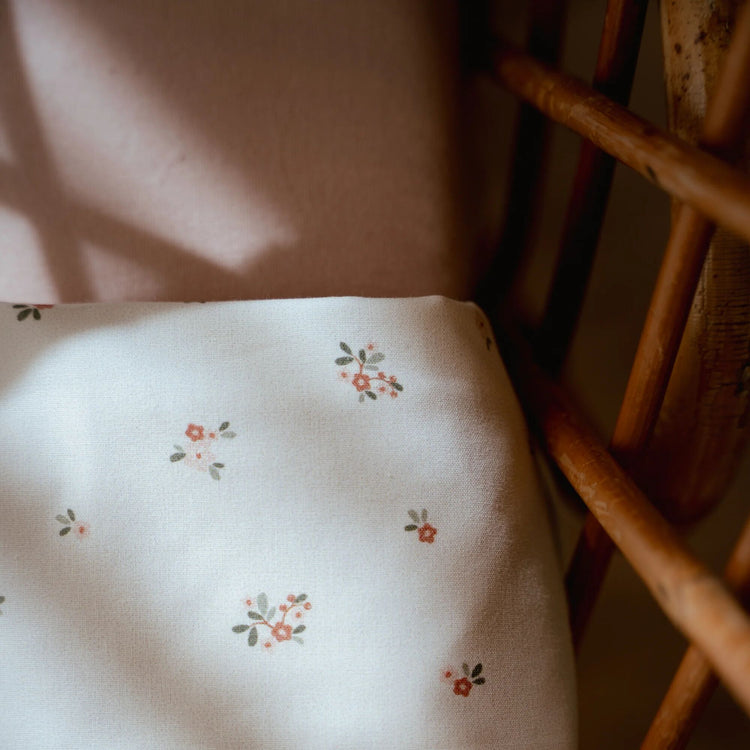 LITTLE DUTCH. Fitted cot sheet Pure Blossom
