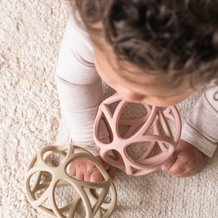 LITTLE DUTCH. Sensory Ball Sand (New)