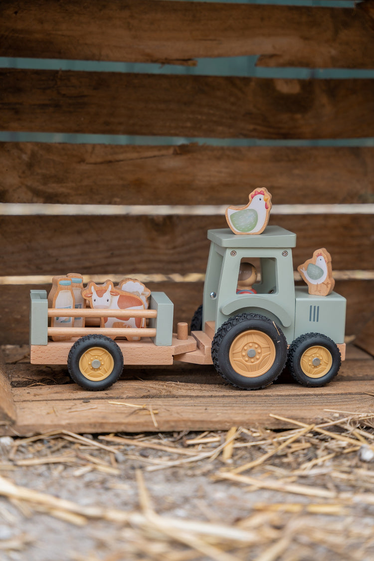 LITTLE DUTCH. Tractor with trailer Little Farm FSC