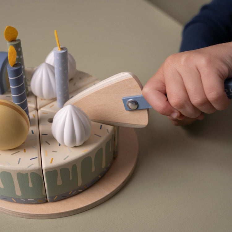 LITTLE DUTCH. Little Dutch Wooden birthday cake blue FSC