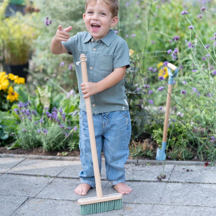 LITTLE DUTCH. Broom - Forest Friends FSC