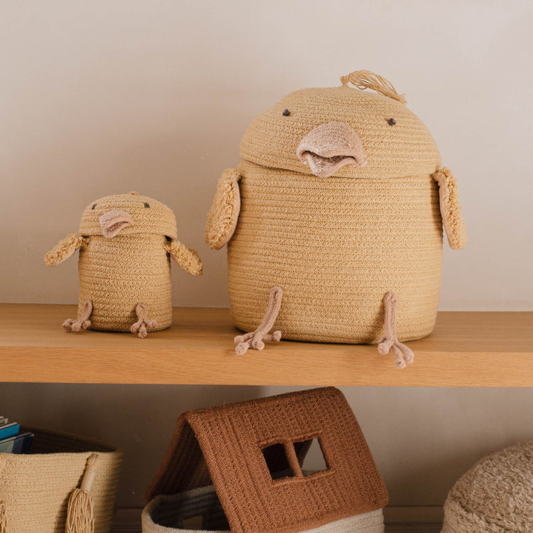 Lorena Canals. Basket Mini Charlie the Chicken