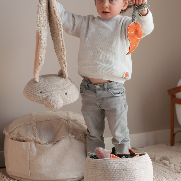 Lorena Canals. Basket Rita the Rabbit
