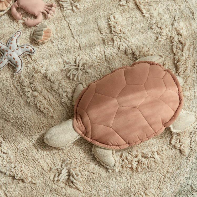Lorena Canals. Cushion Turtle