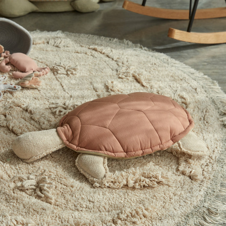 Lorena Canals. Cushion Turtle