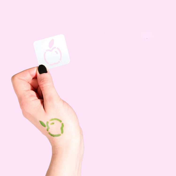 NAILMATIC. Tattoopen duo set New York by Jo Little