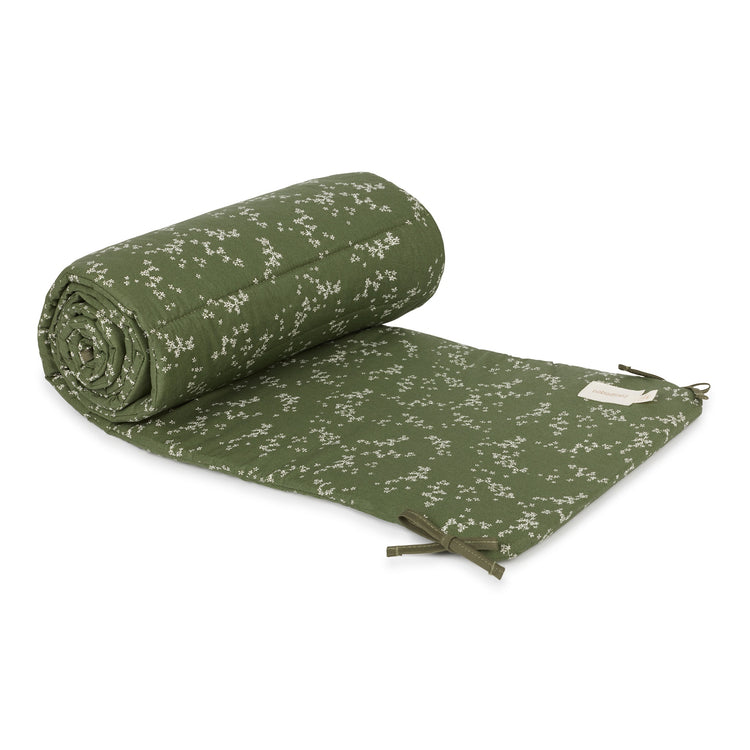 STORIES. Nest Cot Bumper Green Jasmine 207x32x2