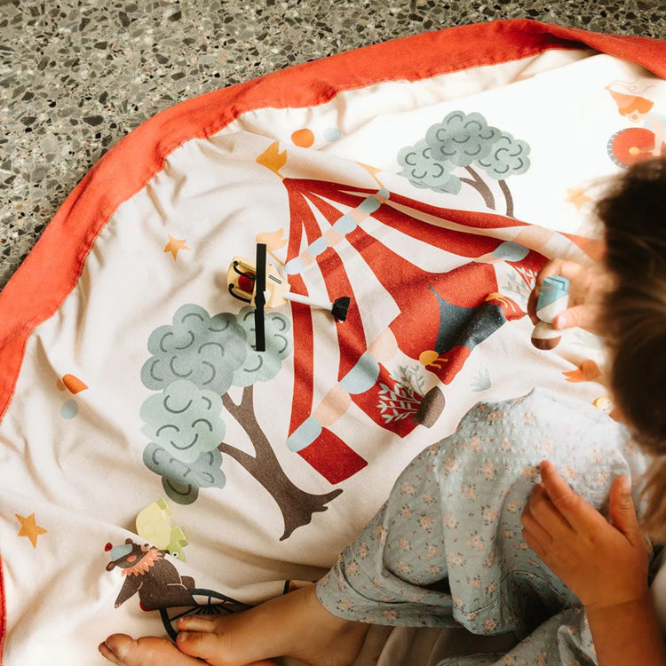 PLAY&GO. 2 in 1 storage bag and playmat. Circus
