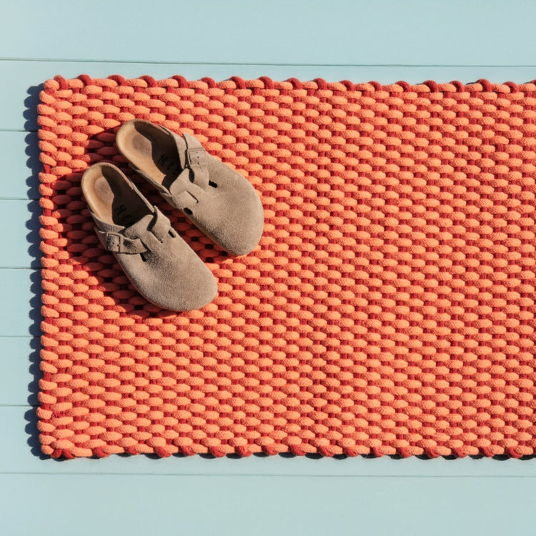 REMEMBER. Doormat Lida coral