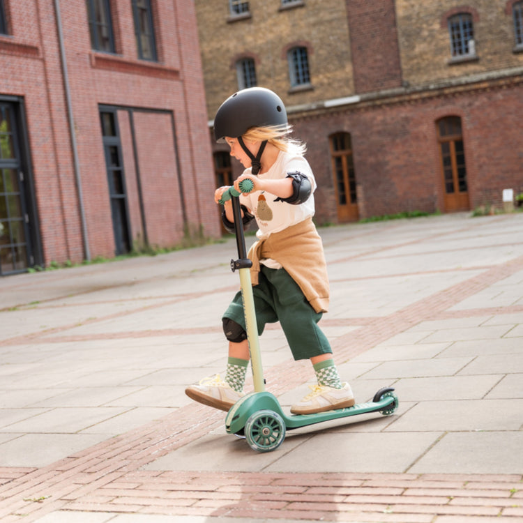 Scoot and Ride. Highwaykick 3S forest