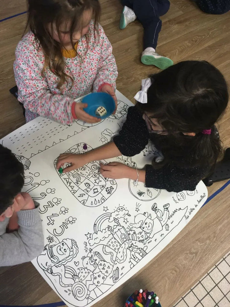 DB KIDS. Τραπέζι με επιφάνεια χρωματισμού "Καλλιτέχνης"