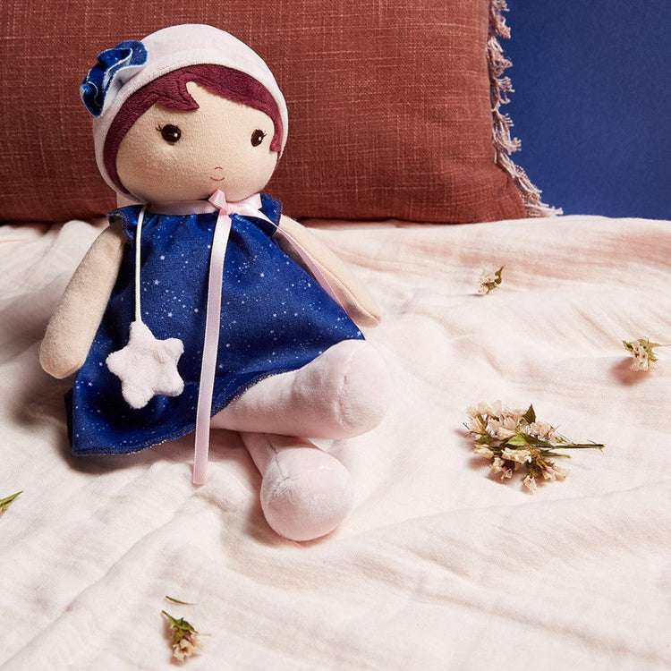 POUPEES. Aurore musical doll 32cm