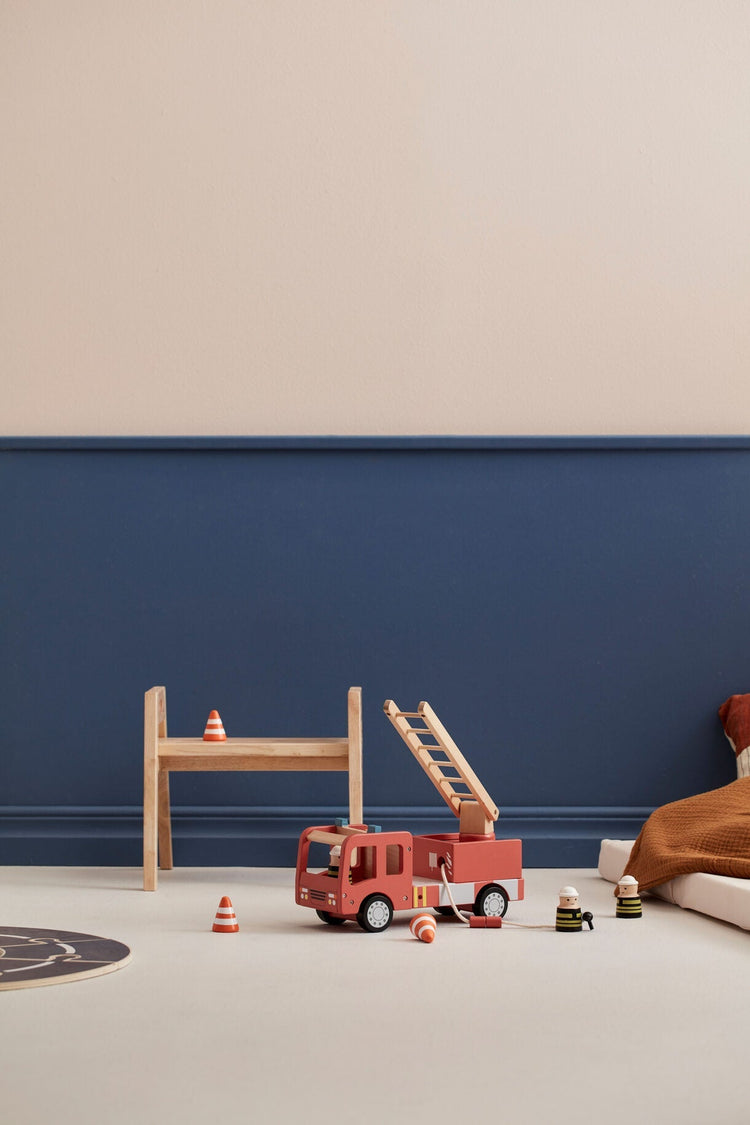 KIDS CONCEPT. Ξύλινο πυροσβεστικό όχημα με φιγούρες AIDEN