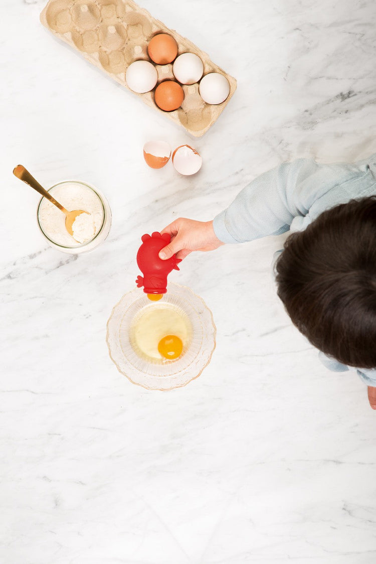 ## LITTLE CHEF. Ophelie Egg Separator