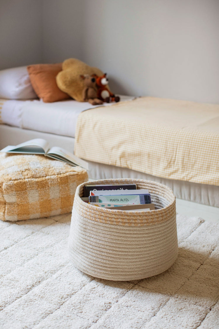 Lorena Canals. Basket Kilo Honey