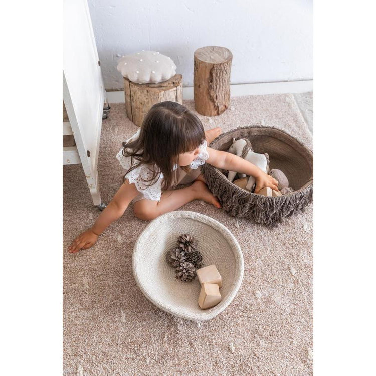 Lorena Canals. Basket Mama Mushroom 33x38