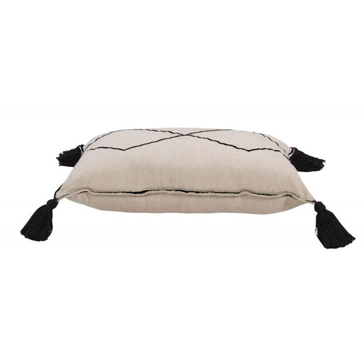 ##Lorena Canals. Cushion Bereber beige