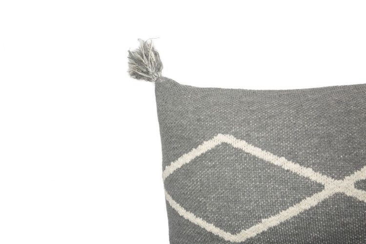 Lorena Canals. Cushion Oasis Grey 30X48
