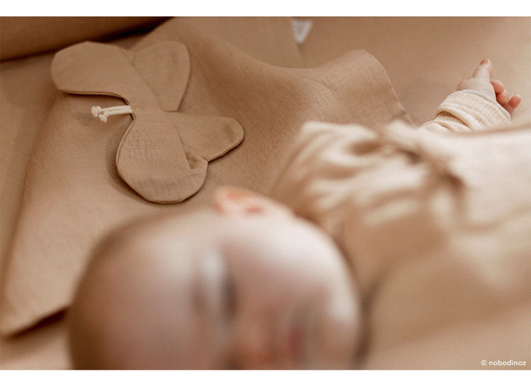 LIN FRANCAIS BUTTERFLY DOUDOU 32X32 SAND