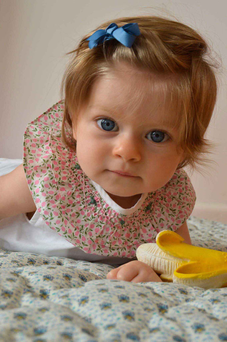 OLI&CAROL. Baby teether - Ana Banana
