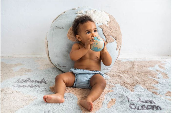 OLI&CAROL. Natural Rubber Teether Globe Earthy the Ball.