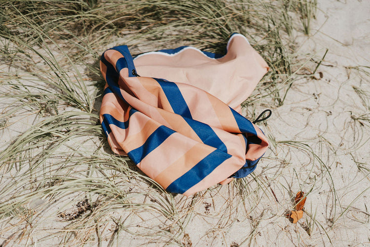 PLAY&GO. Χαλάκι παιχνιδιού - τσάντα 2 σε 1. Outdoor Mokka Stripes