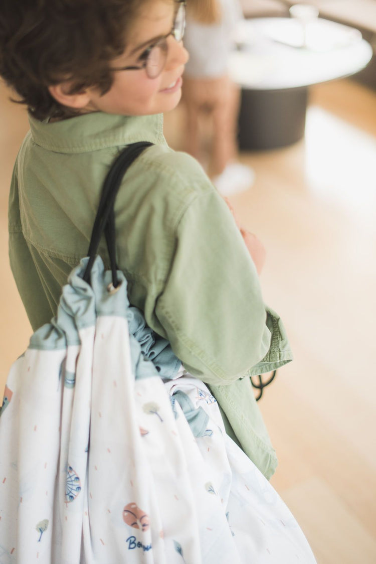 PLAY&GO. 2 in 1 storage bag and playmat. Paris Map