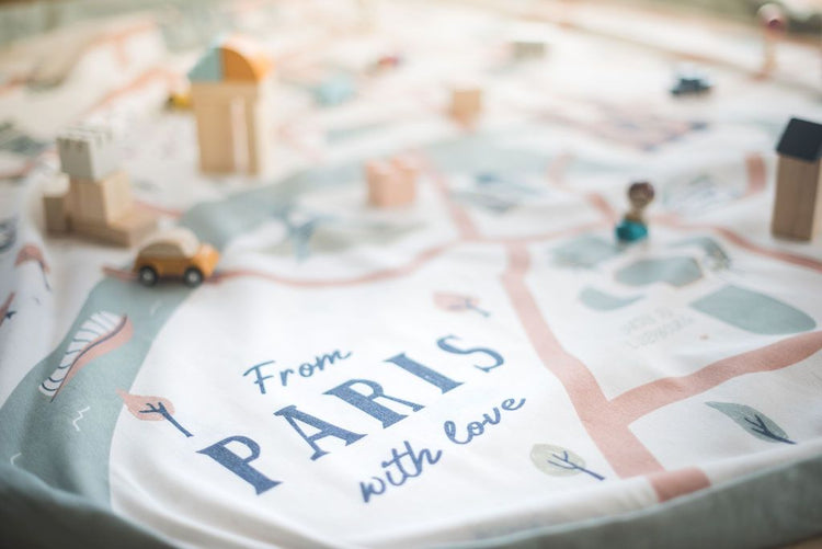 PLAY&GO. 2 in 1 storage bag and playmat. Paris Map
