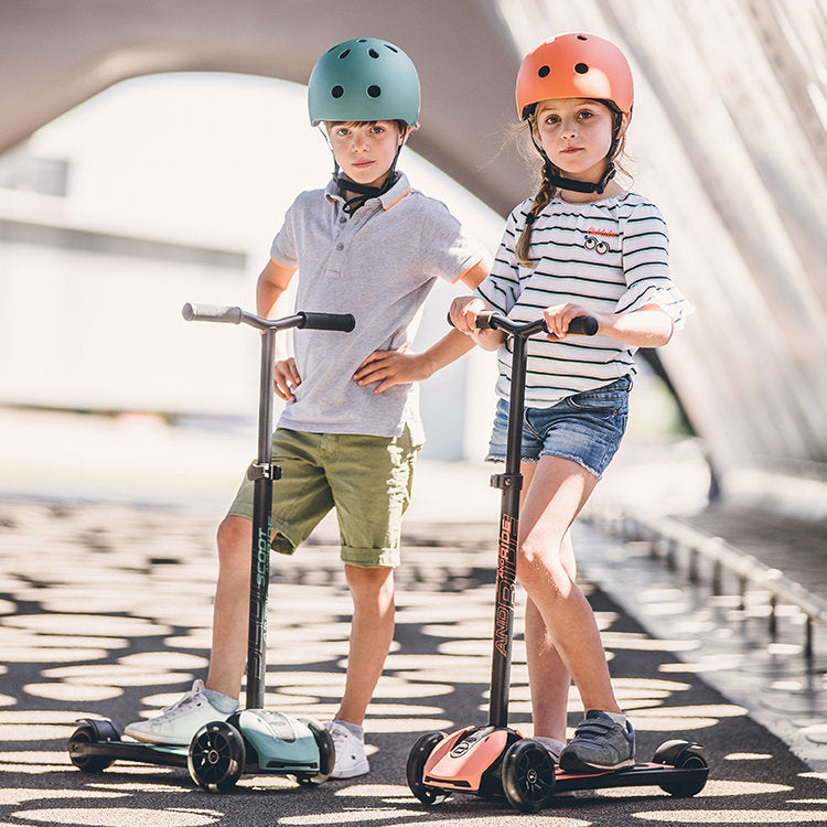 Scoot and Ride. Πατίνι Highway Kick 5 forest LED